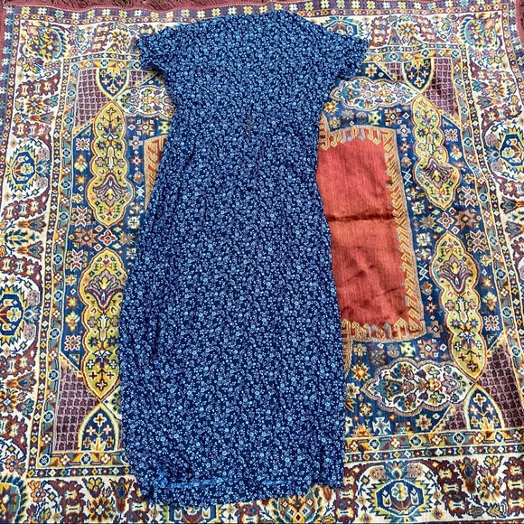 Liz Claiborne Blue Midi Slit Floral Short Sleeve Boho Soft Women Eight 8 Petite - Picture 6 of 6